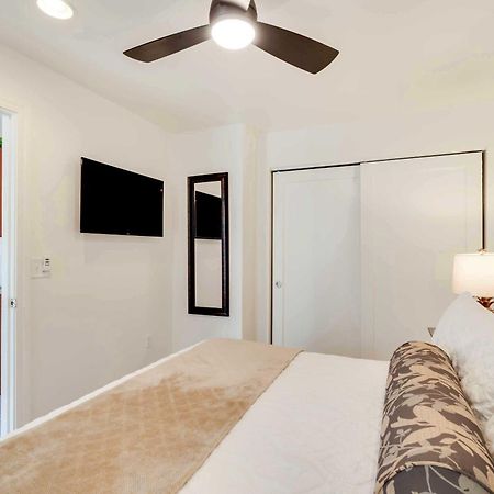 Waipouli Beachfront Condo With Balcony And Ocean Views Kapa'a Exterior photo