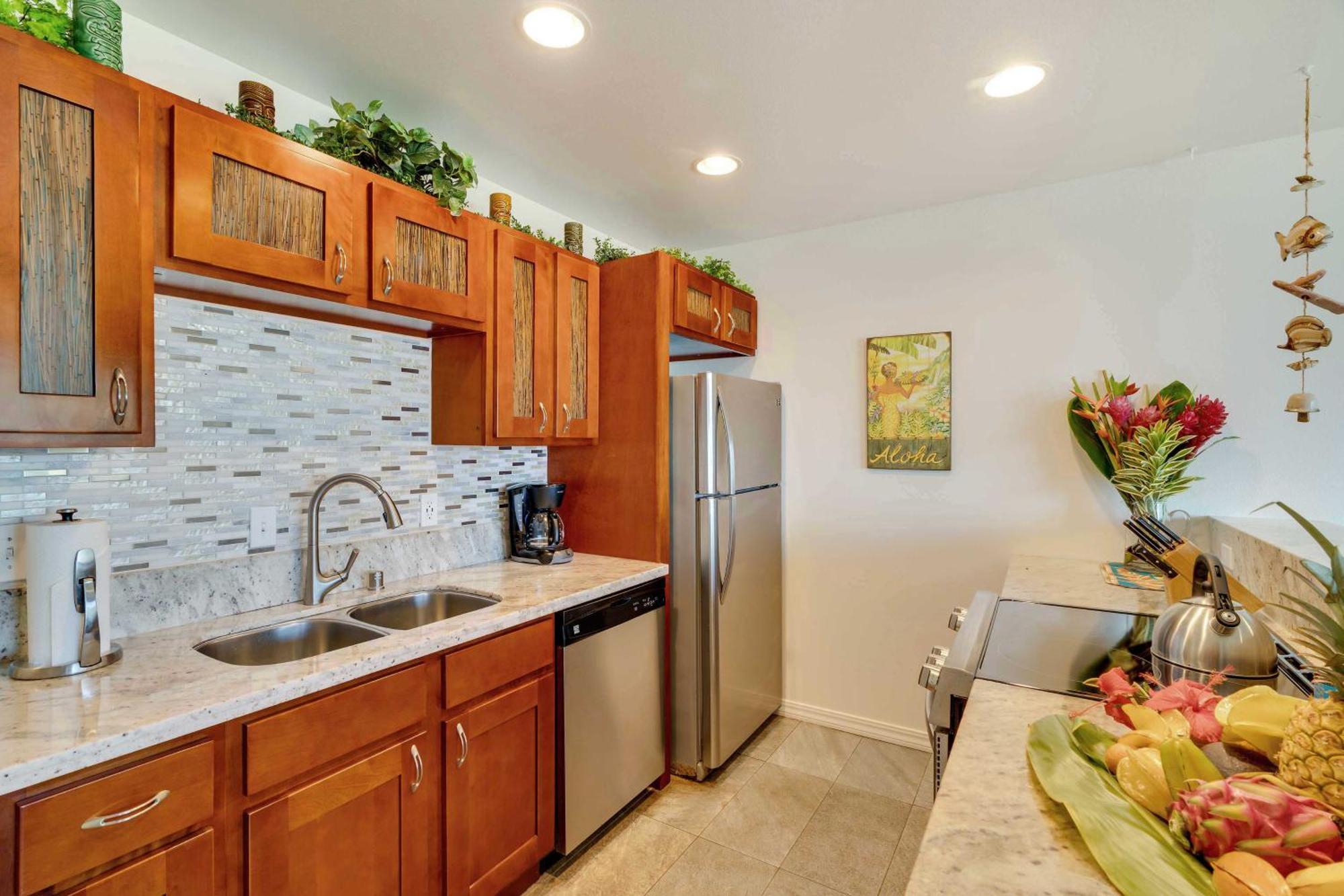 Waipouli Beachfront Condo With Balcony And Ocean Views Kapa'a Exterior photo